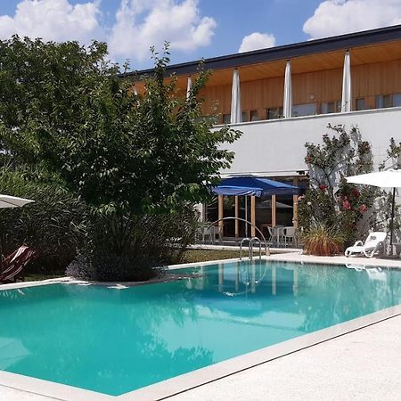 Hotel Gracanica Bagian luar foto