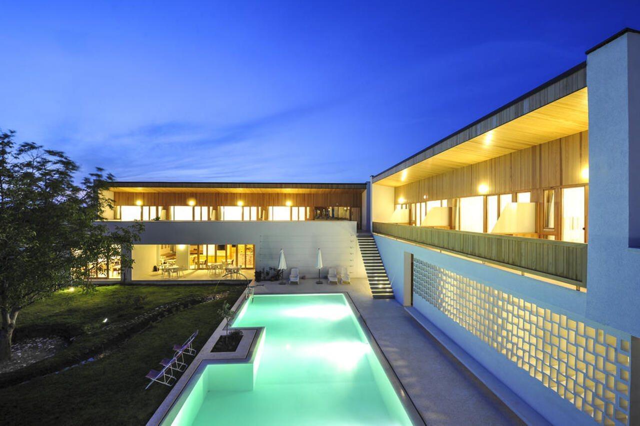 Hotel Gracanica Bagian luar foto